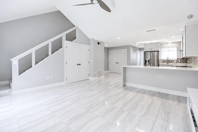 9780 SW 52ND ROAD, Gainesville, FL 32608
