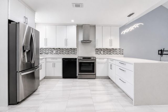 9780 SW 52ND ROAD, Gainesville, FL 32608