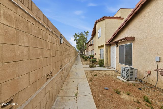 1700 E Ave Q-14 14, Palmdale, CA 93550