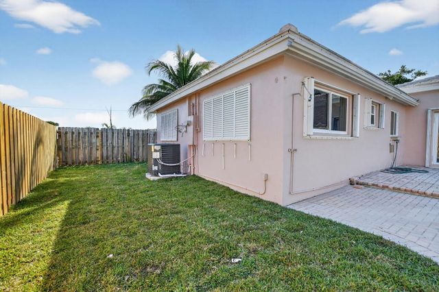 467 NE 31st Street, Boca Raton, FL 33431