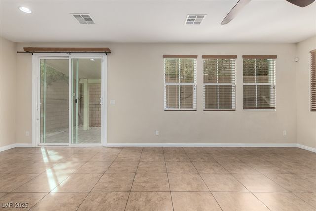 945 Spiracle Avenue, Henderson, NV 89002