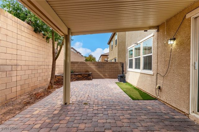 945 Spiracle Avenue, Henderson, NV 89002