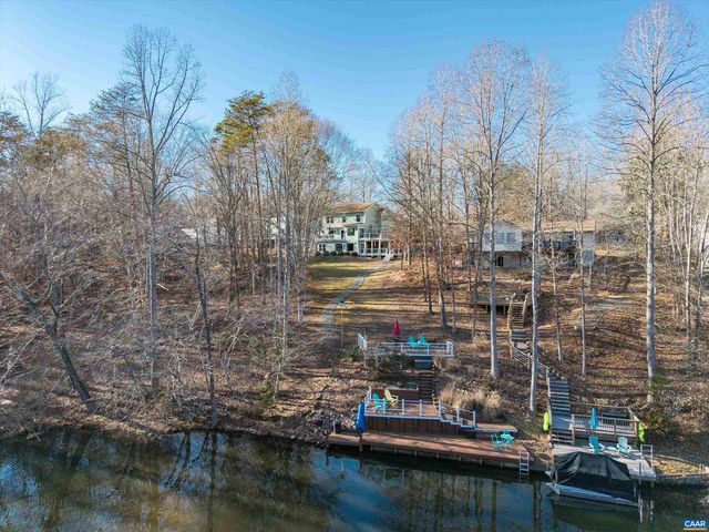 9 VINE RIDGE DR, Palmyra, VA 22963