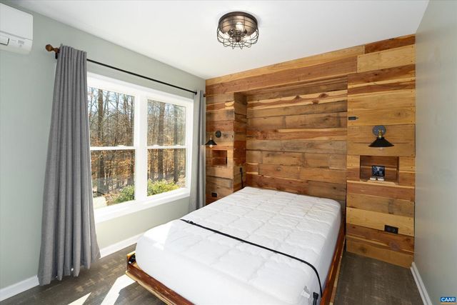 9 VINE RIDGE DR, Palmyra, VA 22963