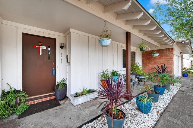 5611 W Airport Boulevard, Houston, TX 77035