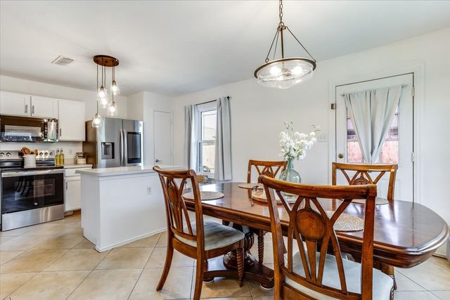 2612 Diver Court, Fort Worth, TX 76119