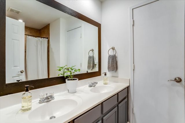 2612 Diver Court, Fort Worth, TX 76119
