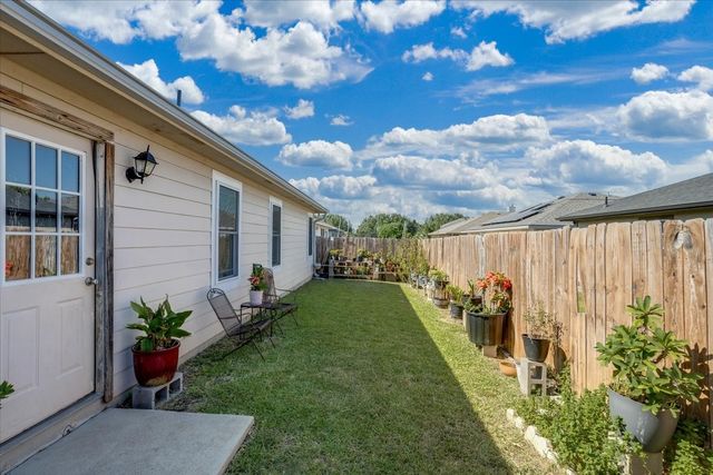 2612 Diver Court, Fort Worth, TX 76119