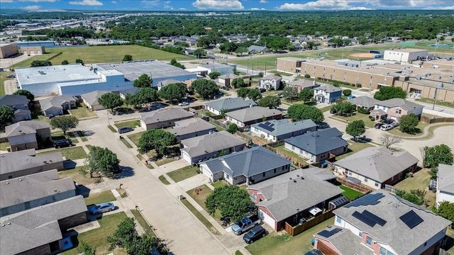 2612 Diver Court, Fort Worth, TX 76119