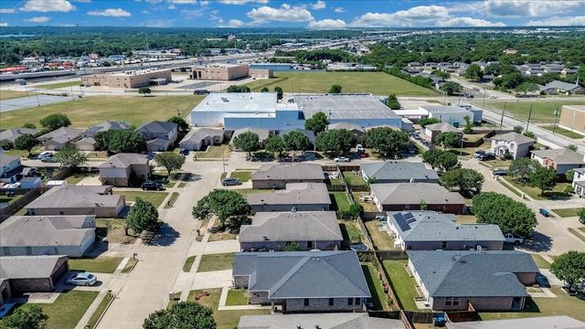2612 Diver Court, Fort Worth, TX 76119