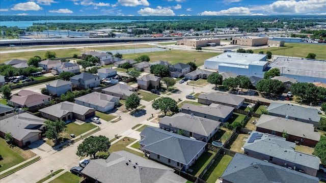 2612 Diver Court, Fort Worth, TX 76119