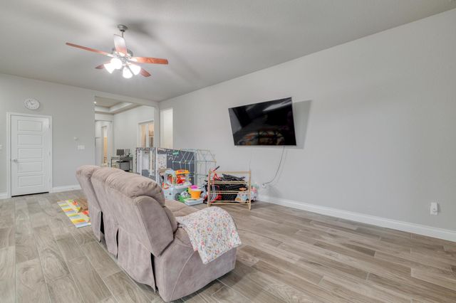 2424 Orchard WAY, Leander, TX 78641