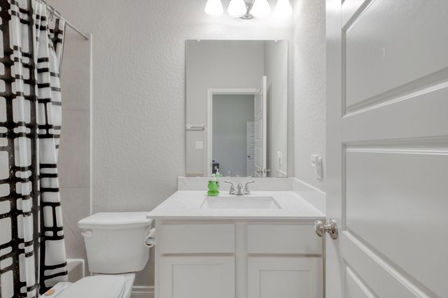 2424 Orchard WAY, Leander, TX 78641