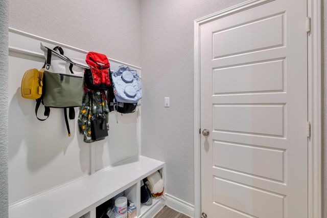 2424 Orchard WAY, Leander, TX 78641