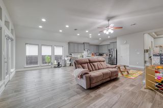 2424 Orchard WAY, Leander, TX 78641