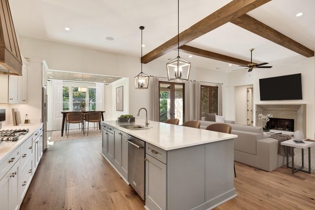 5367 SHADY BREEZE CV, Memphis, TN 38119