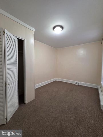 537 WINDSOR ST, Reading, PA 19601