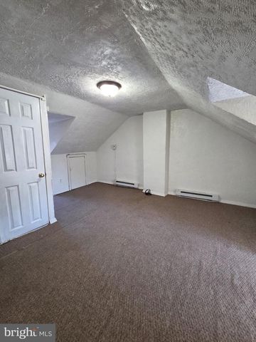 537 WINDSOR ST, Reading, PA 19601