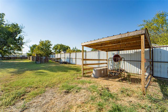 844 N US Highway 183, Breckenridge, TX 76424