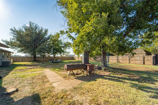 844 N US Highway 183, Breckenridge, TX 76424