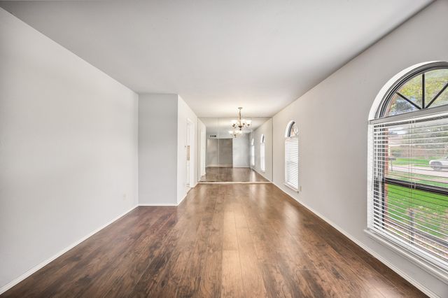 2933 Silverdale Lane, Garland, TX 75044