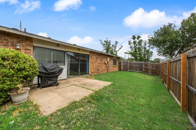 2933 Silverdale Lane, Garland, TX 75044