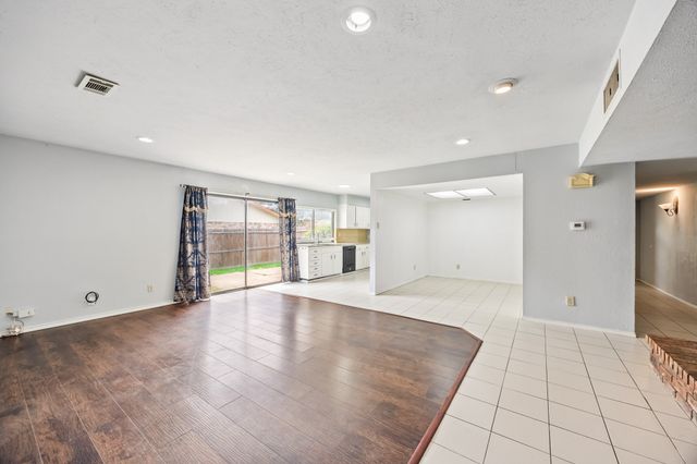 2933 Silverdale Lane, Garland, TX 75044