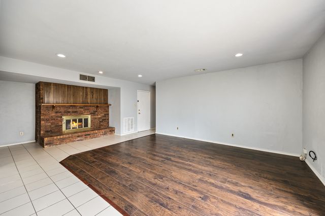 2933 Silverdale Lane, Garland, TX 75044