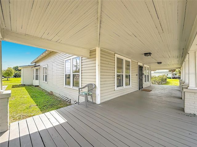 311 S CENTRAL AVENUE, Umatilla, FL 32784