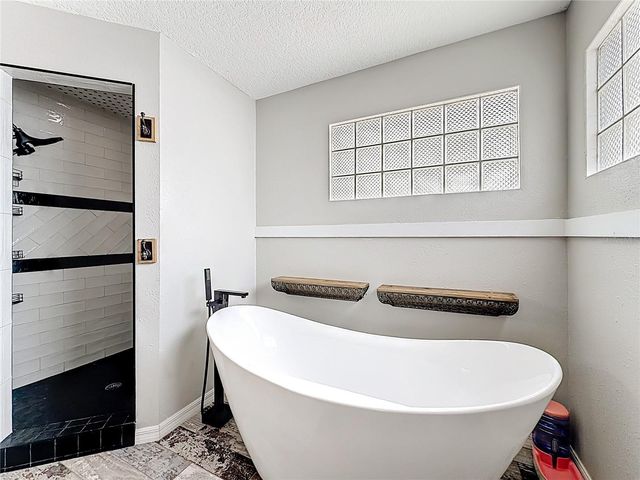 311 S CENTRAL AVENUE, Umatilla, FL 32784