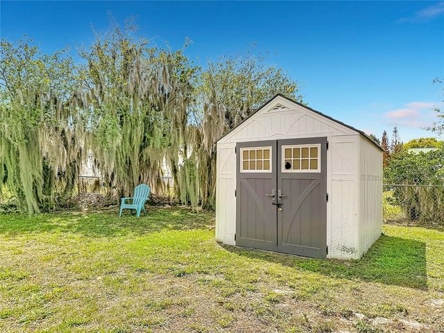 311 S CENTRAL AVENUE, Umatilla, FL 32784