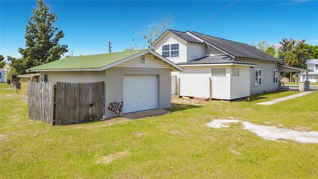 311 S CENTRAL AVENUE, Umatilla, FL 32784