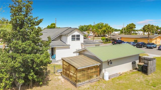 311 S CENTRAL AVENUE, Umatilla, FL 32784