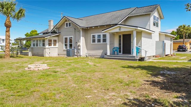 311 S CENTRAL AVENUE, Umatilla, FL 32784