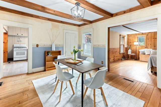 30 Cottage St, Medway, MA 02053