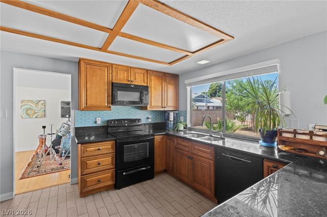 1808 Piccolo Way, Las Vegas, NV 89146