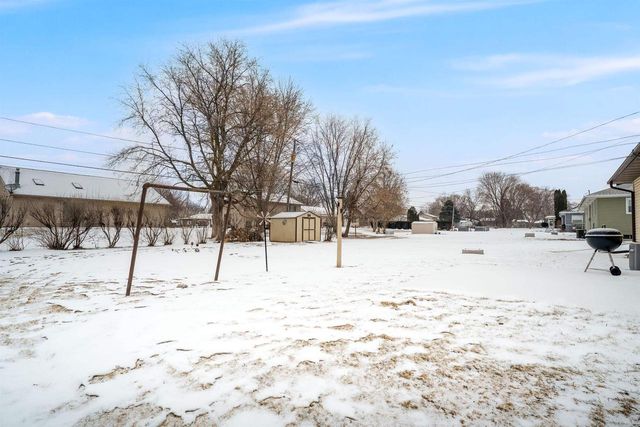 680 GLENDALE AVENUE, Oshkosh, WI 54901