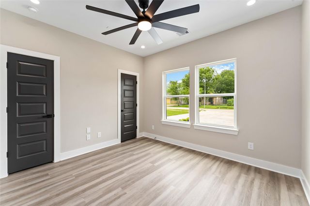 9514 Ashville Drive, Houston, TX 77051