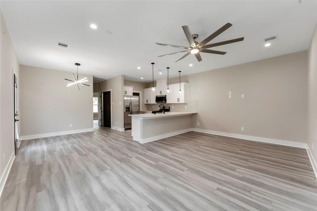 9514 Ashville Drive, Houston, TX 77051