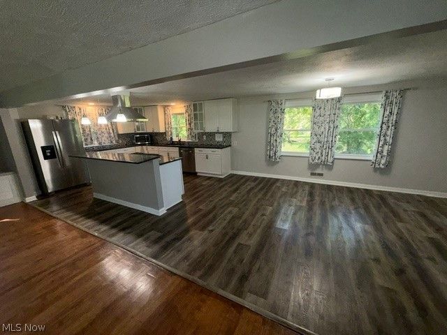 1087 Krumroy Road, Akron, OH 44306