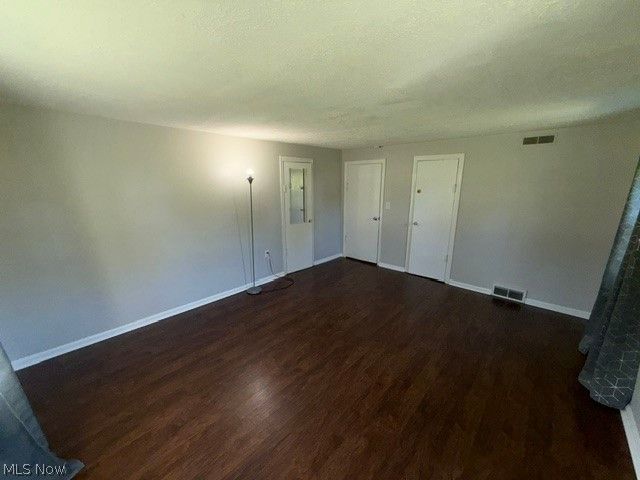 1087 Krumroy Road, Akron, OH 44306