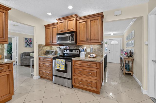 1345 SW 28th Avenue, Deerfield Beach, FL 33442
