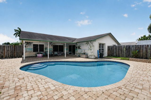 1345 SW 28th Avenue, Deerfield Beach, FL 33442