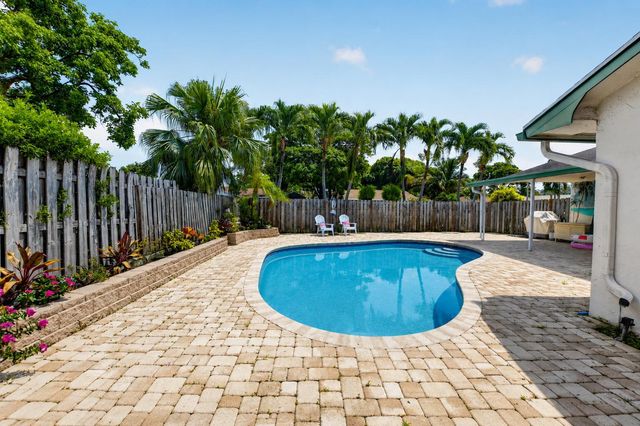 1345 SW 28th Avenue, Deerfield Beach, FL 33442