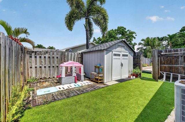 1345 SW 28th Avenue, Deerfield Beach, FL 33442