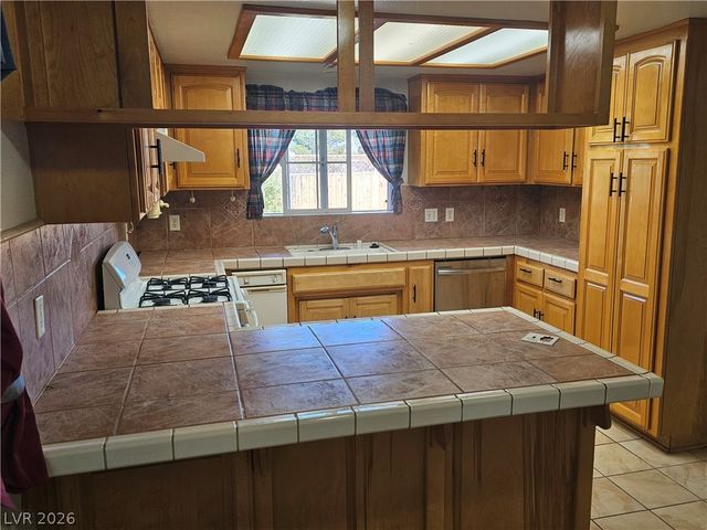 1891 Vondell Drive, Pahrump, NV 89048