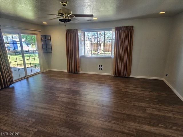 1891 Vondell Drive, Pahrump, NV 89048