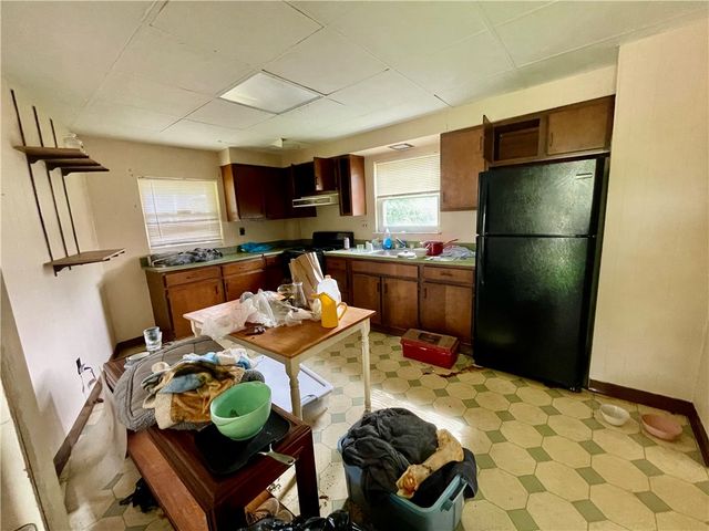 507 Agnes St, Mckees Rocks, PA 15136