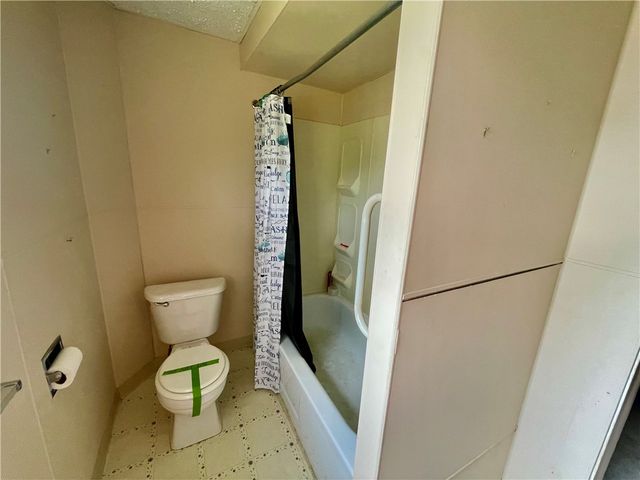 507 Agnes St, Mckees Rocks, PA 15136