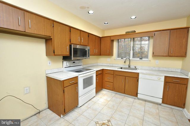 2020 MERION AVE, Atco, NJ 08004